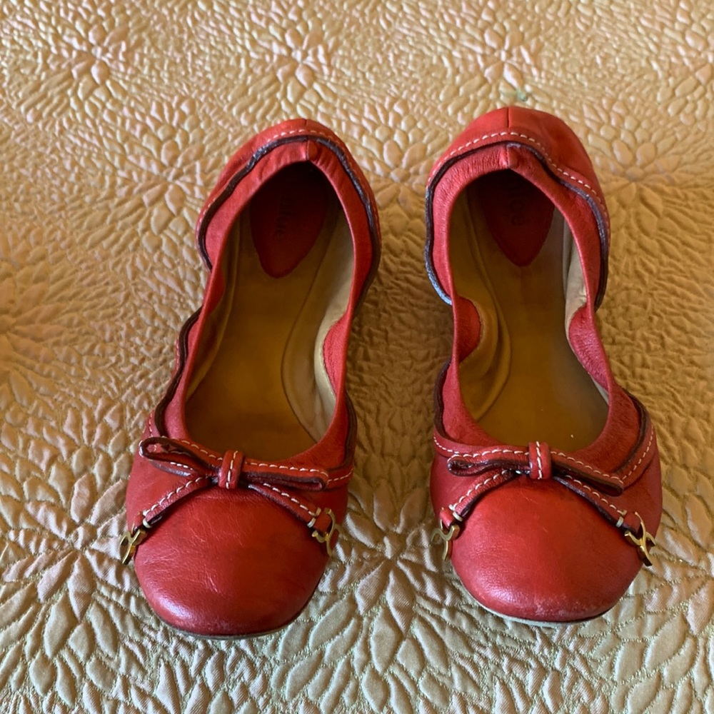 Red Chloe flats
